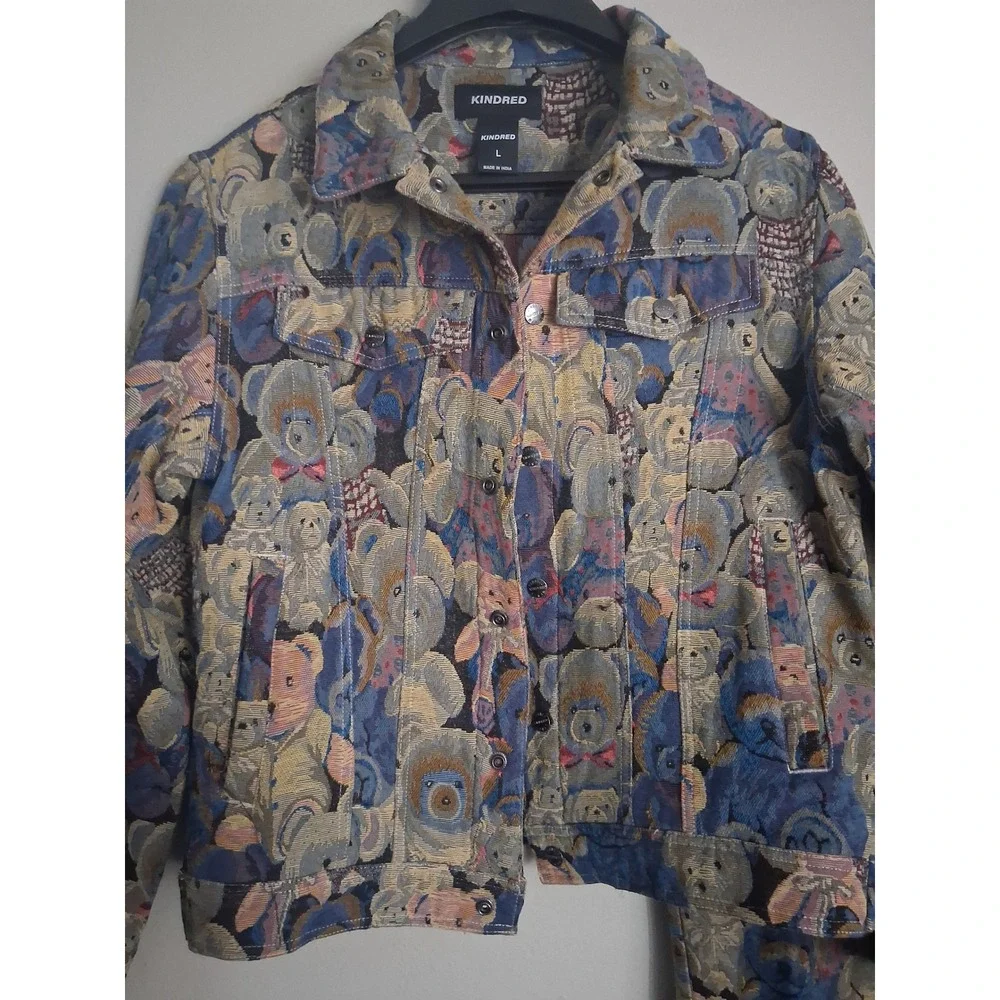 Kindred Men Teddy Bear Tapestry Jacquard 2 Piece Set Trucker Jacket Pants Blue L